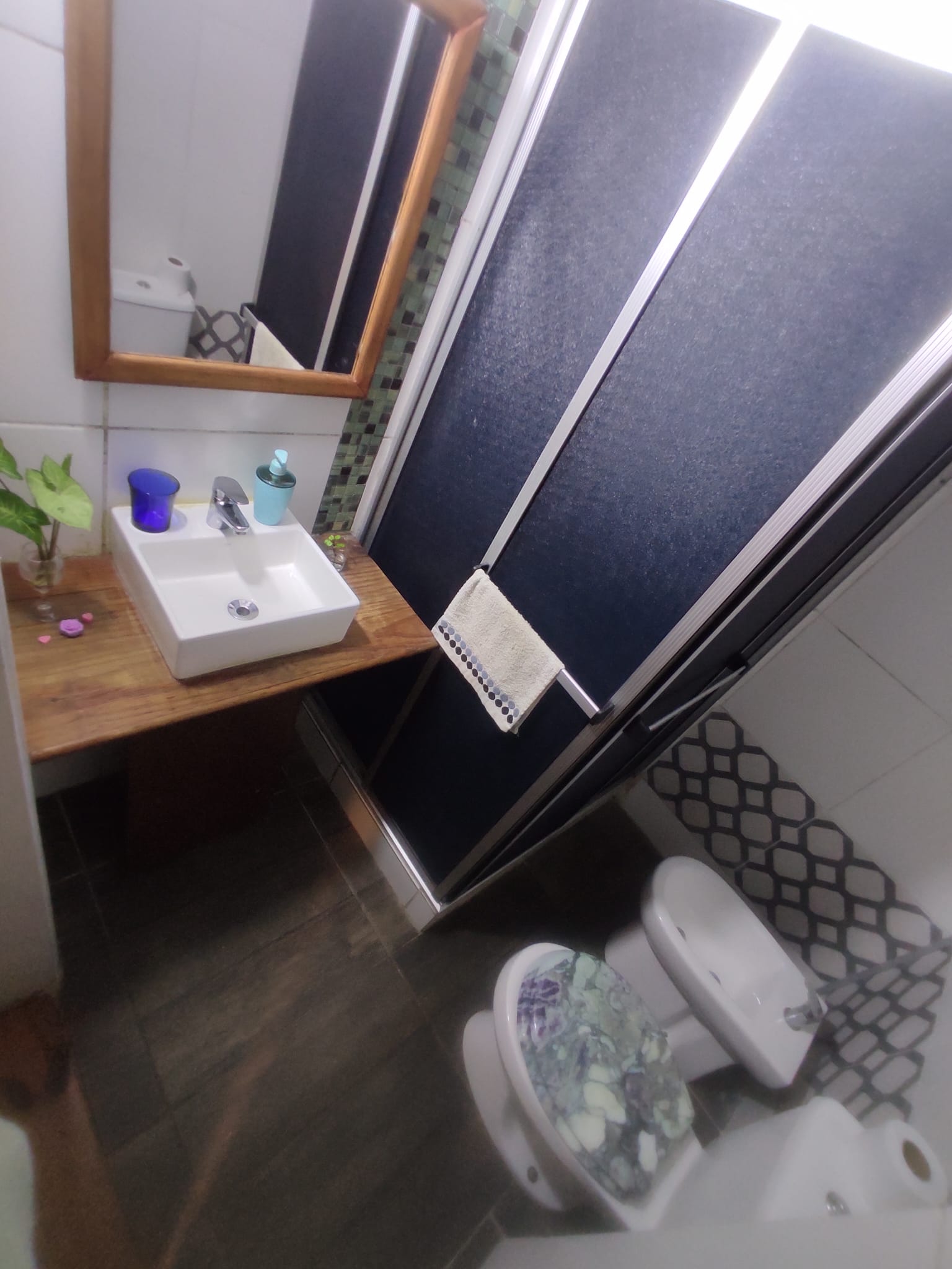 Baño — Patio Urbano